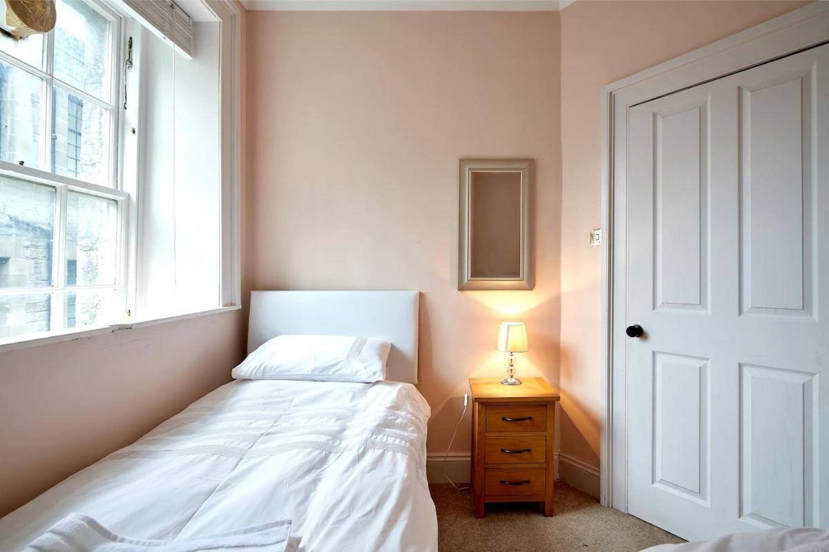3 Bedroom - Historic Old Town * Edinburgh